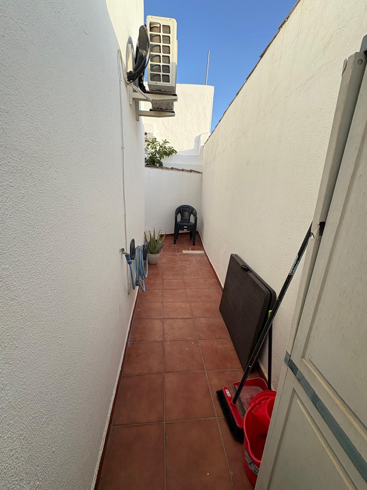 WhatsApp Image 2025-10-14 at 12.39.28 (1)