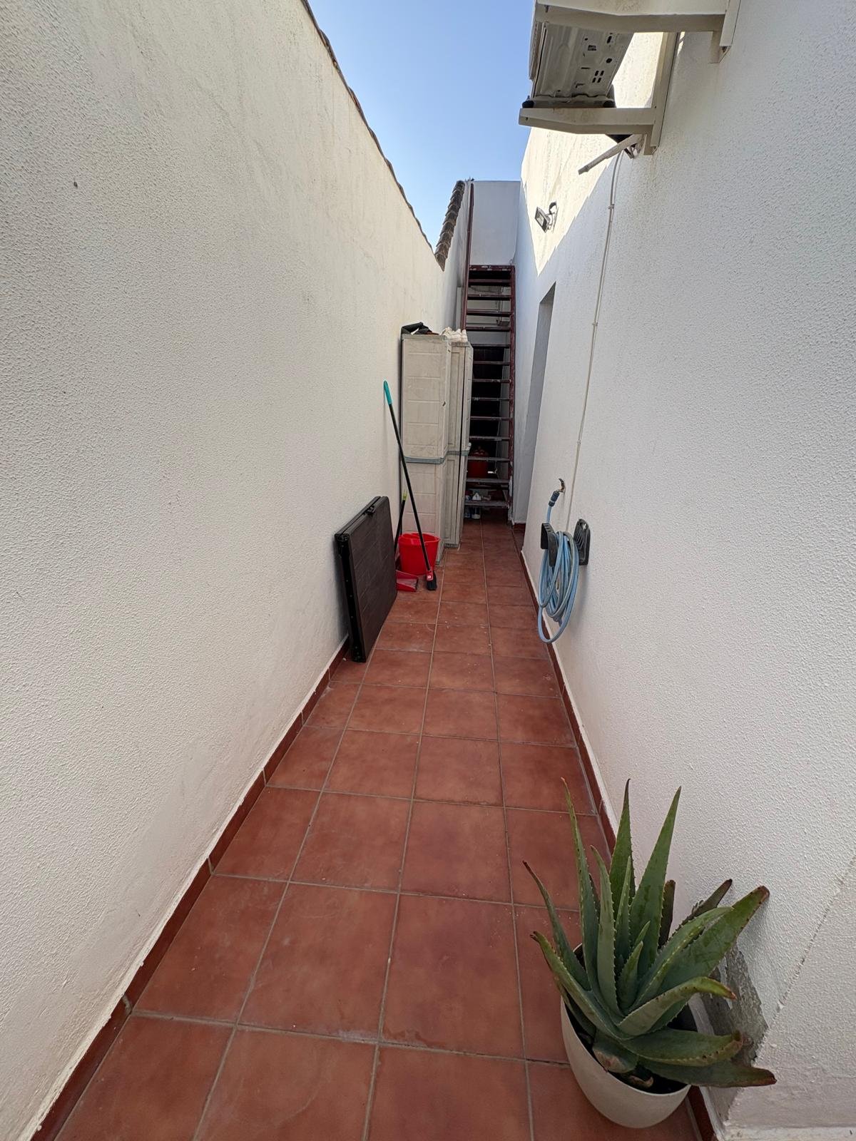 WhatsApp Image 2025-10-14 at 12.39.28 (2)