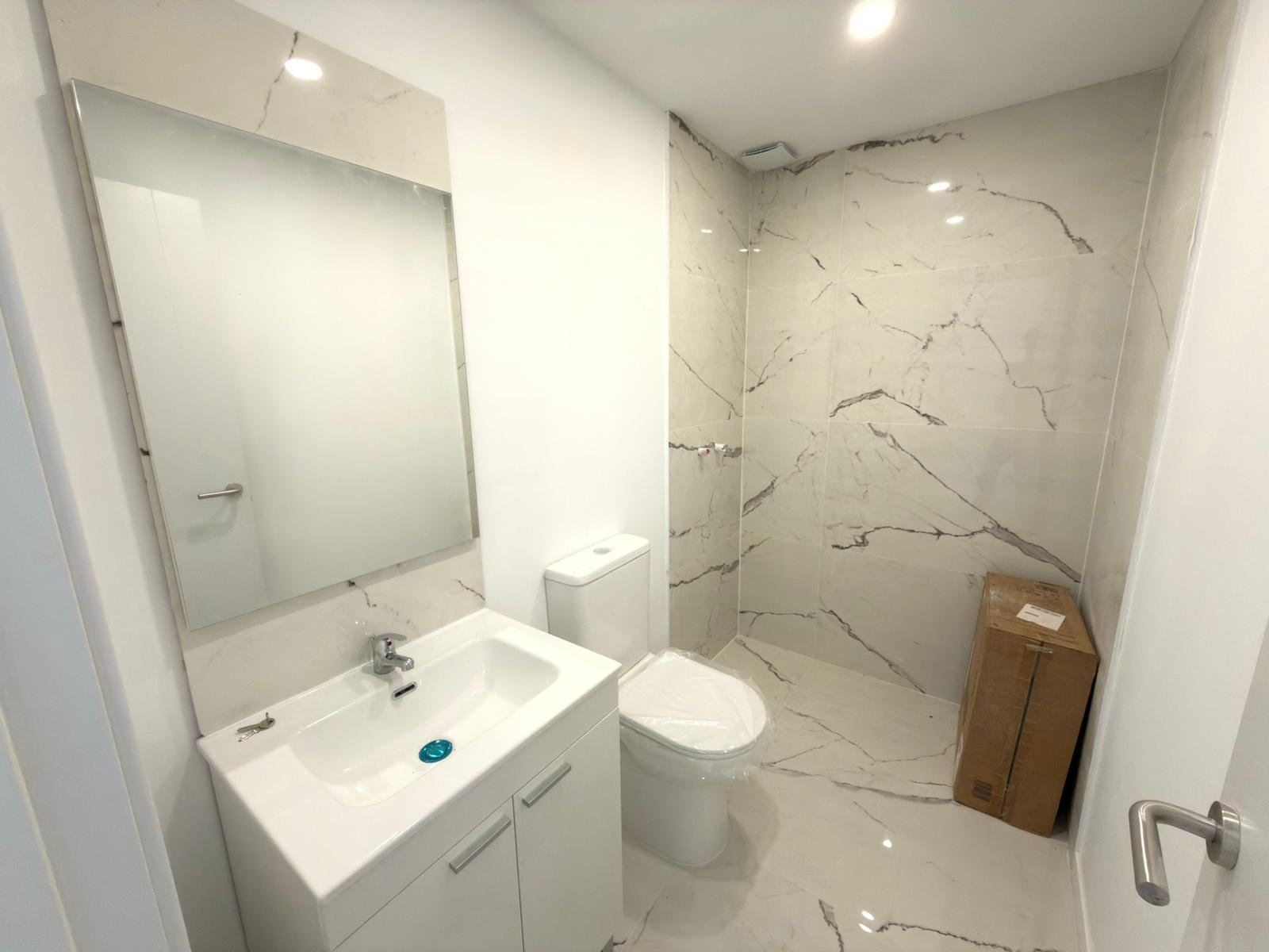 WhatsApp Image 2025-10-17 at 19.17.40 (2)