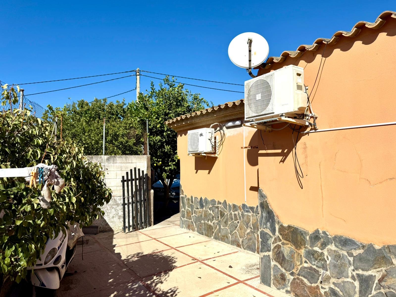 WhatsApp Image 2025-10-25 at 10.47.00