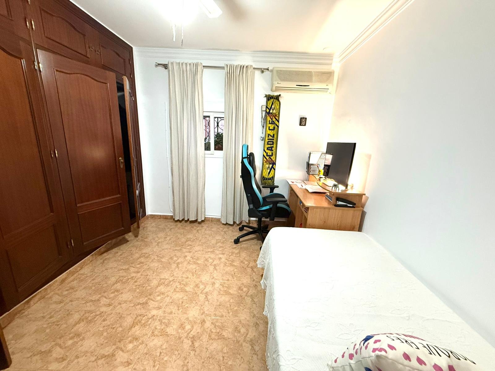 WhatsApp Image 2025-11-07 at 09.37.25 (1)