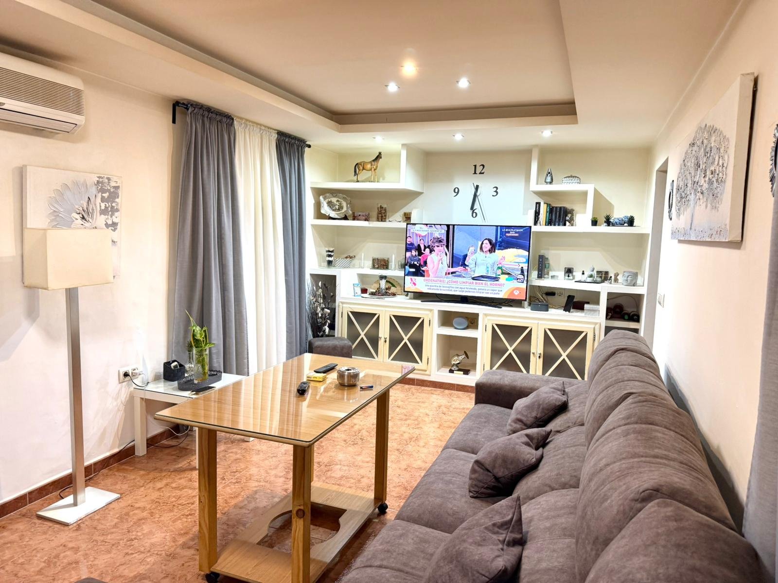 WhatsApp Image 2025-11-07 at 09.37.26 (1)