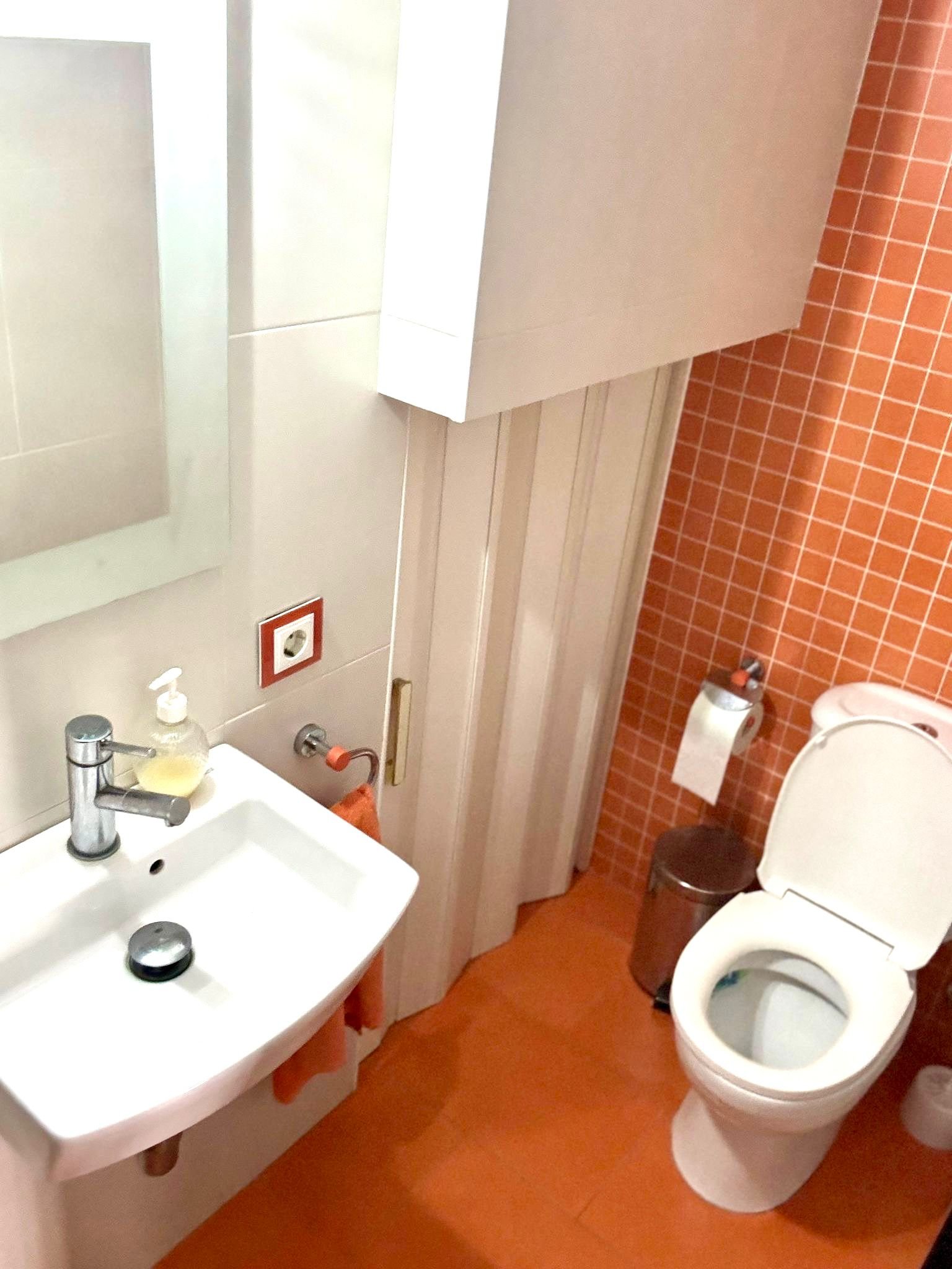 WhatsApp Image 2025-11-04 at 09.49.09 (1)