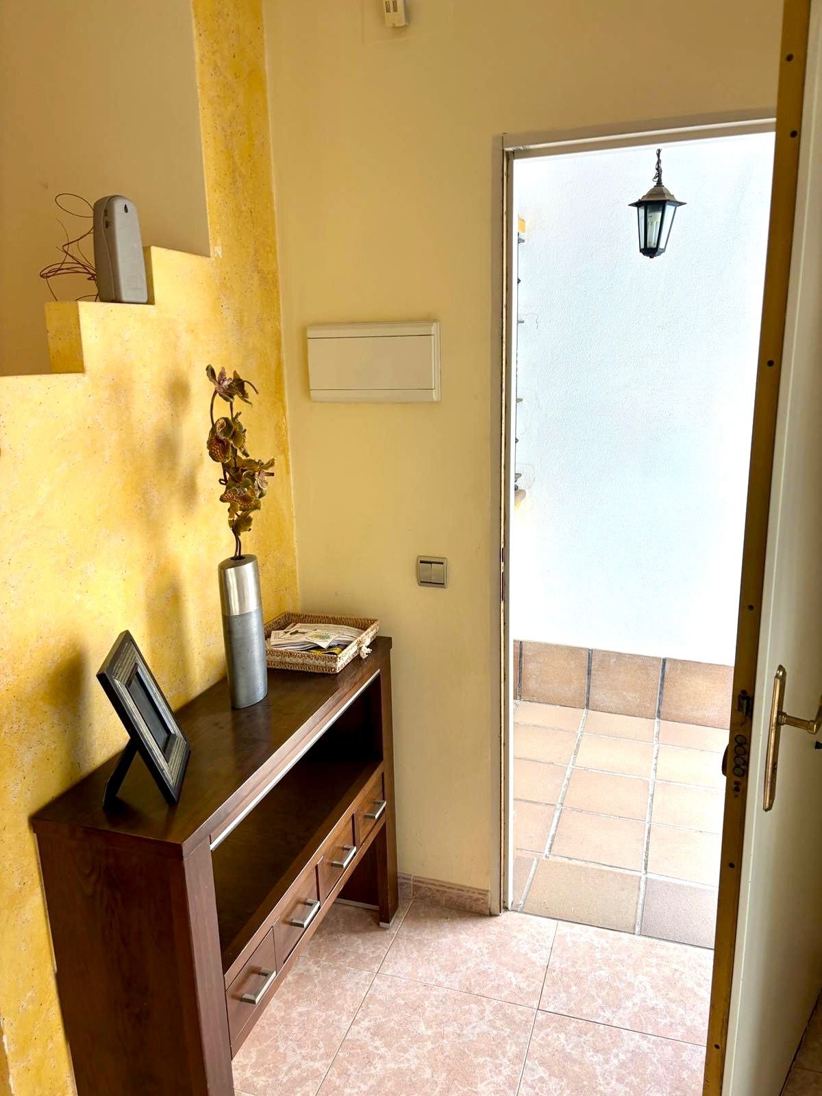 WhatsApp Image 2025-11-04 at 09.49.12